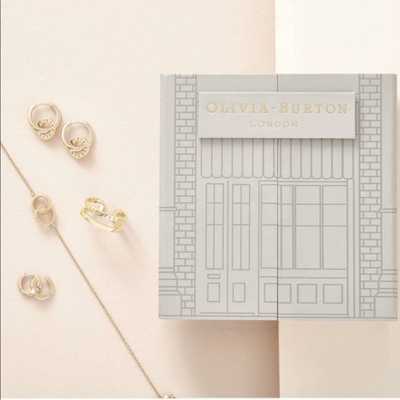 OLIVIA BURTON Jewelry - Olivia Burton London house of classics gold